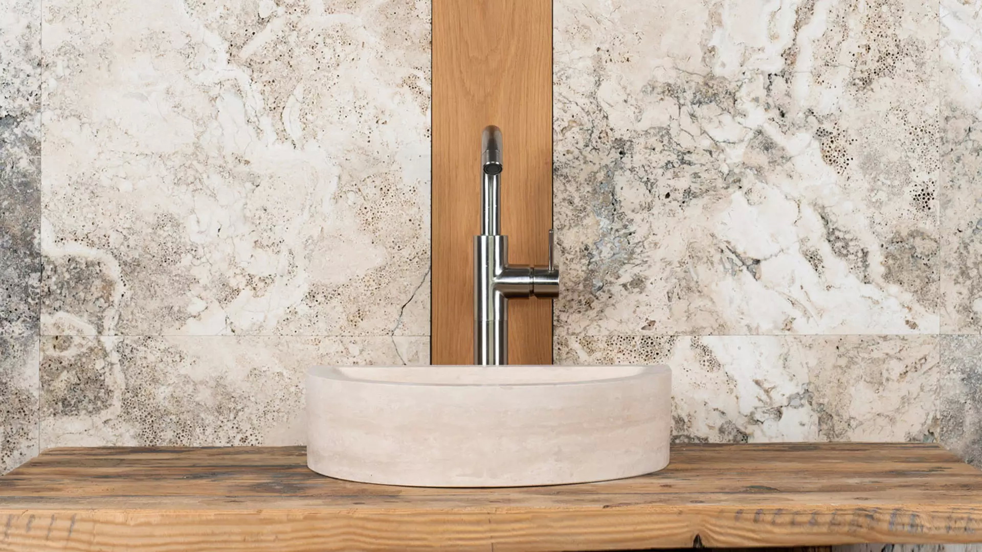 Small travertine washbasin “Santino”