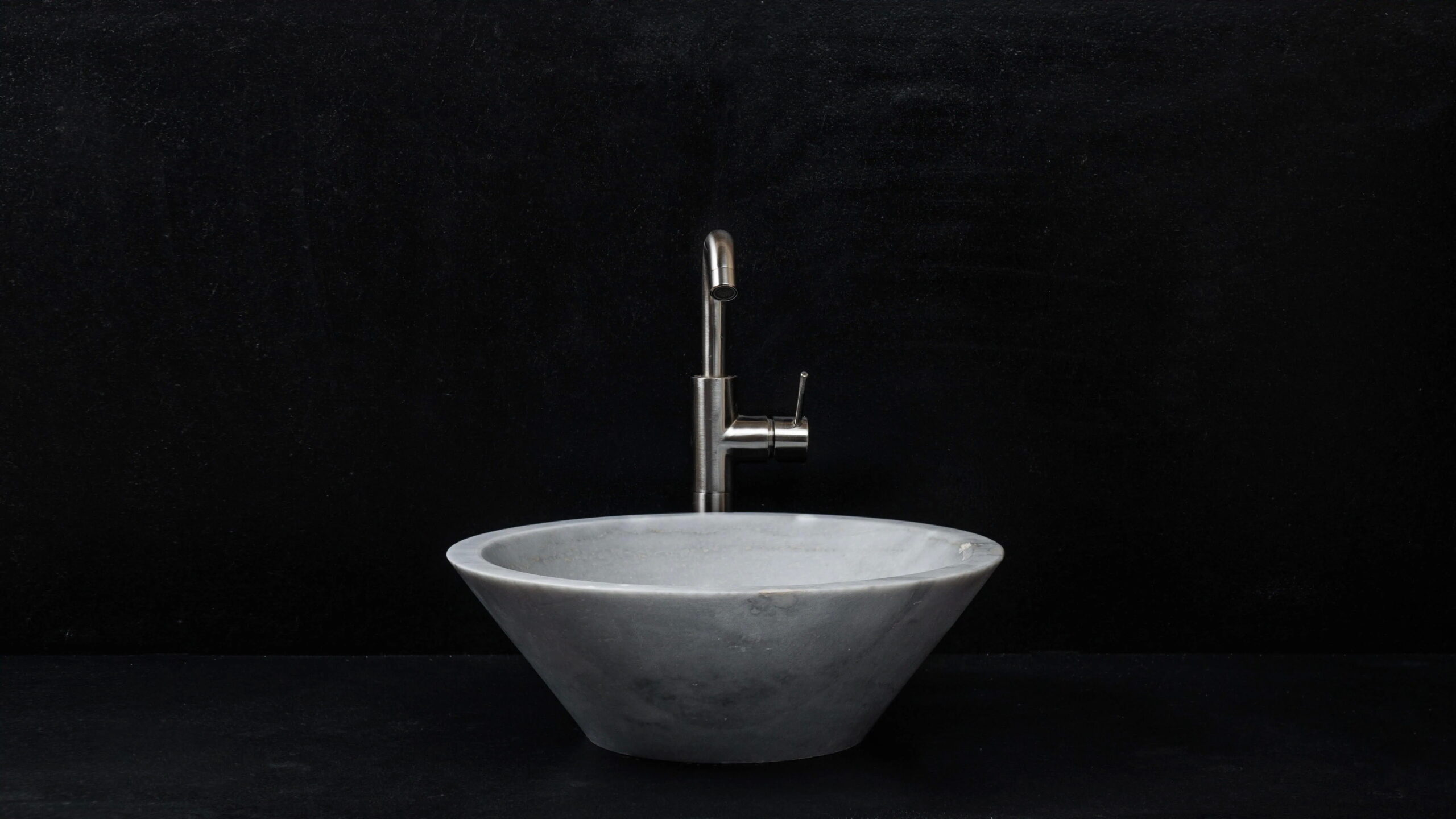 Small round marble washbasin “Talla Grey”